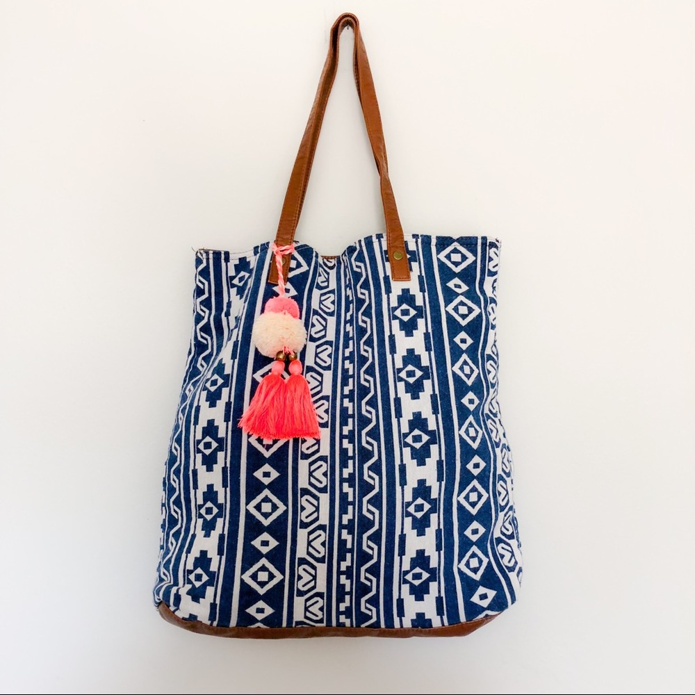 Mudd Blue Boho Festival Tribal Design Tote Bag NWT - Picture 5 of 8